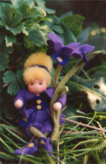 Bloemenkindje Iris (digitaal patroon)