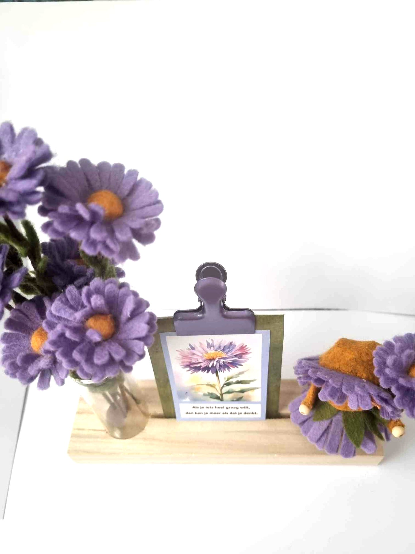 Kegel pop tafereeltje "Herfstaster" (September)