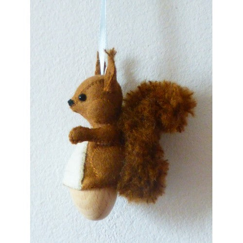 Paashanger eekhoorntje Hakketak