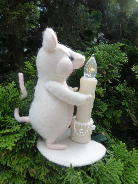 Kaars met nostalgische muis kaarsje uitblazen (patroon)