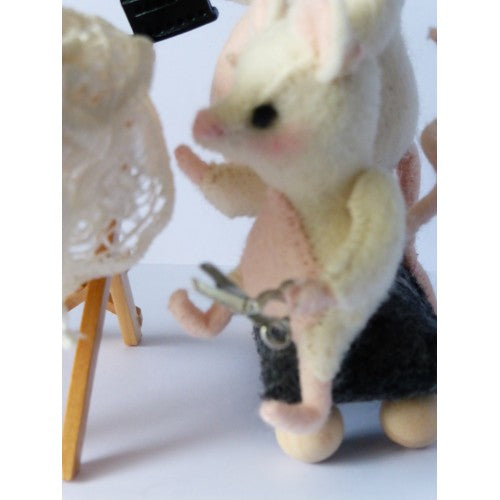 Mia en Mini strijkmuis